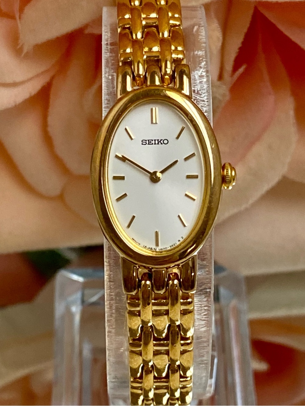 Vintage Seiko Oval Gold-Tone Case Ladies Dress Watch Link Bracelet Band